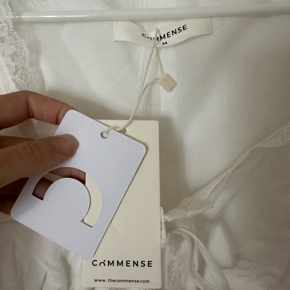 NWT Commense lace trim tie-front linen top - Picture 2 of 2